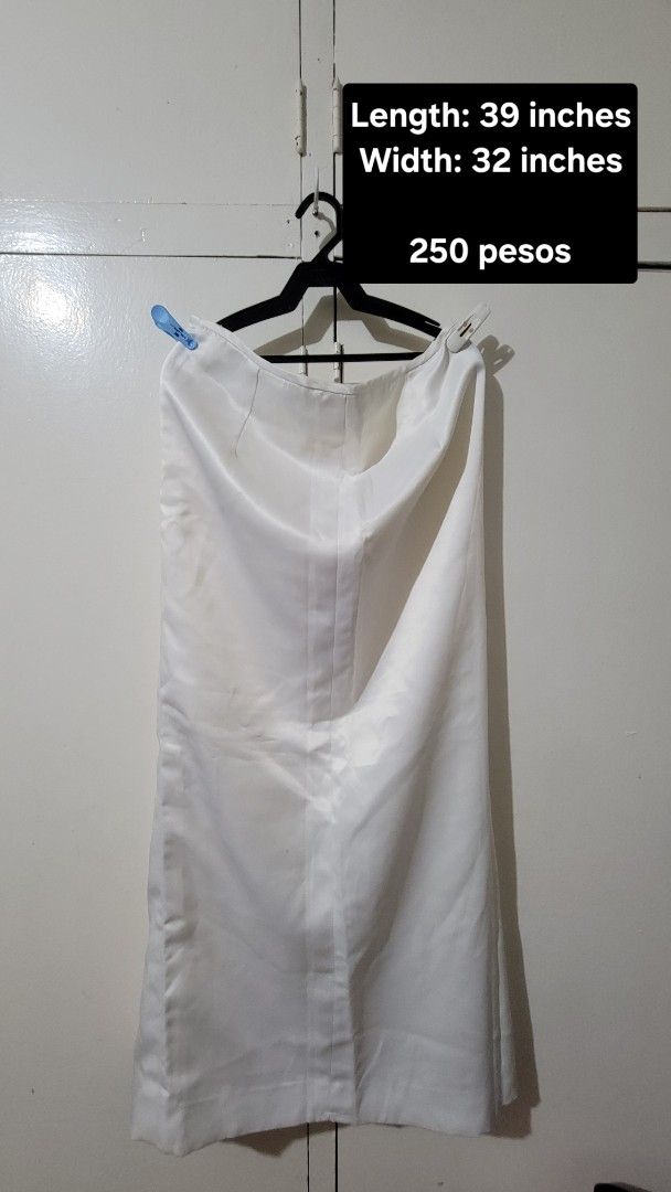 Preloved/Ukay/Decluttering Skirt (Category: Skirts) located in Bacoor. Submitted by itsmereyyy (Listing ID 1466349908, Image 1). Description: See photo for details PAYO (Pay As You Order).