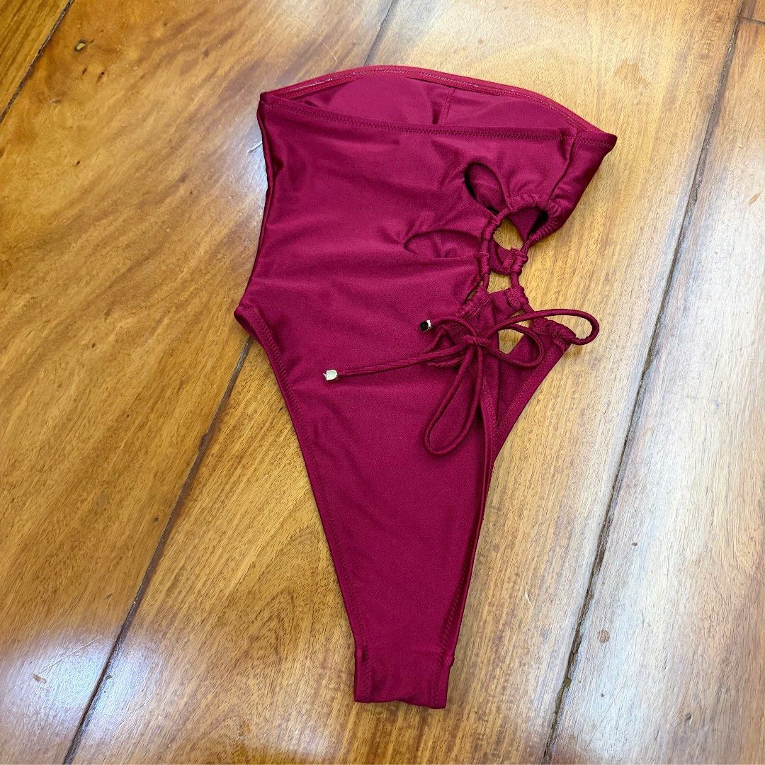 Princess Polly Swimsuit (Category: Bikinis & Swimsuits) located in Muntinlupa City. Submitted by myrandomthingz (Listing ID 1466498806, Image 2). Description: .