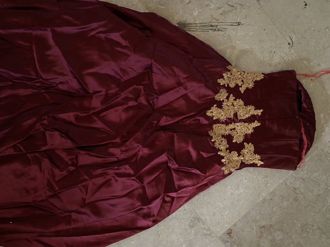 prom dress / evening gown (Category: Evening dresses & gowns) located in Manila. Submitted by zeeyahgonzales (Listing ID 1466424561, Image 3). Description: negotiable, used once ! the measurements i used for this dress: Height: 157 cm Vital Stat: •Bust: 32 inches •Hips: 32 inches •Waist: 23 inches.