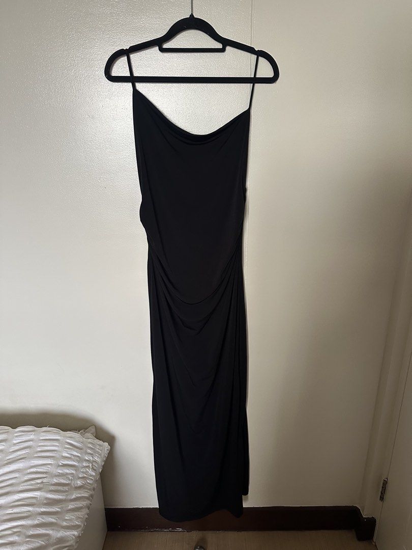 Pull & Bear Black Cowl Neck Midi Dress (Category: Dresses) located in Mandaluyong City. Submitted by youarecutejeans (Listing ID 1466439516, Image 1). Description: - Brand: Pull & Bear - Style: Black midi slip dress - Size: Medium (fits true to size) - Details: Cowl neckline, thin spaghetti straps, ruched sides, and open back - Perfect for: Night outs, parties, and dates.
