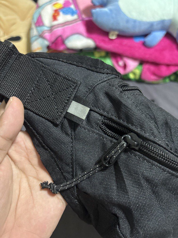 Puma Belt Bag (Category: Belt bags, Clutches and Pouches) located in Cavite. Submitted by owsssss (Listing ID 1466475094, Image 2). Description: .