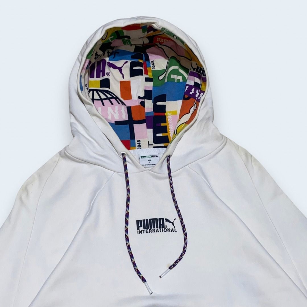PUMA PULLOVER HOODIE (Category: Coats, Jackets and Outerwear) located in Quezon. Submitted by ejay.thrift.clothes (Listing ID 1466533686, Image 2). Description: LARGE 21 X 26.5 NO ISSUE COLOR RATE: 9/10 EXCELLENT CONDITION # 559.