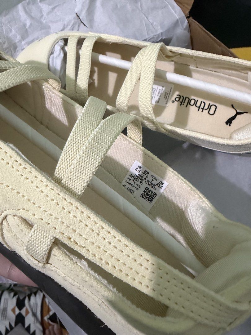 Puma Speedcat Ballet (Category: Sneakers) located in Manila. Submitted by iahprncp_ (Listing ID 1466478490, Image 3). Description: Bought this for Php 5,200, selling for only Php 4,000. Nego for sure buyer. BRAND NEW: Speedcat Ballet (Never Worn!) Color: Creamy Vanilla-Gum Size: Us Women 7 (23.5 cm) RFS: Wrong Size Location: Taytay, Rizal — Can do meet up or delivery via Lalamove (if Lalamove, payment first)..