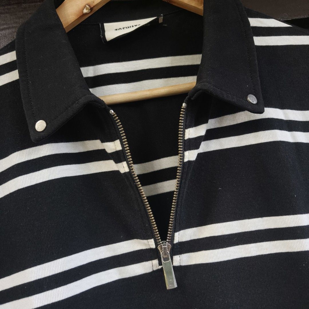 Quarter Zip Polo Shirt (Category: Tshirts & Polo Shirts ) located in Manila. Submitted by 1126mnl. (Listing ID 1466392217, Image 3). Description: Excellent condition (None) Issue 10/10 Color rate Length (30) " Width (26) " XL Quezon city, Philippines📍.