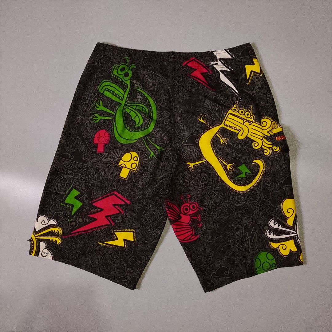Quiksilver 2000s Clay Marzo Boardshorts (Category: Shorts) located in Taguig. Submitted by 8kthrifter (Listing ID 1466472152, Image 2). Description: ▪️Waist: 37-38 ▪️Length: 22 ▪️Thigh: 14 ▪️Leg Opening: 11.5 ▪️Color rate: 10/10 ▪️Issue: minor scratch,tanggal logo sa hem part (see last 2 photo) ▪️Excellent Condition.