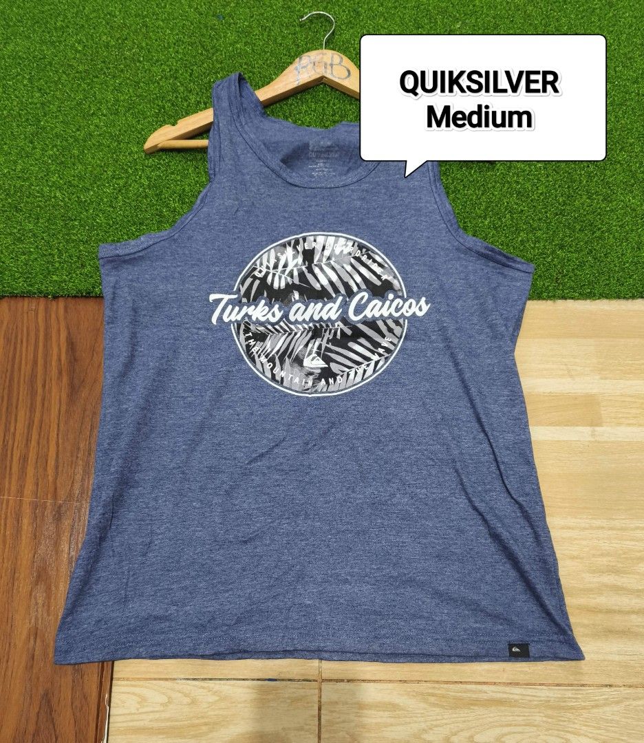 Quiksilver men tees (Category: Tshirts & Polo Shirts ) located in San Mateo. Submitted by rgbuenaventura (Listing ID 1466359199, Image 3). Description: Quiksilver regular tee colour gray size XL brand new condition 400+shipping.