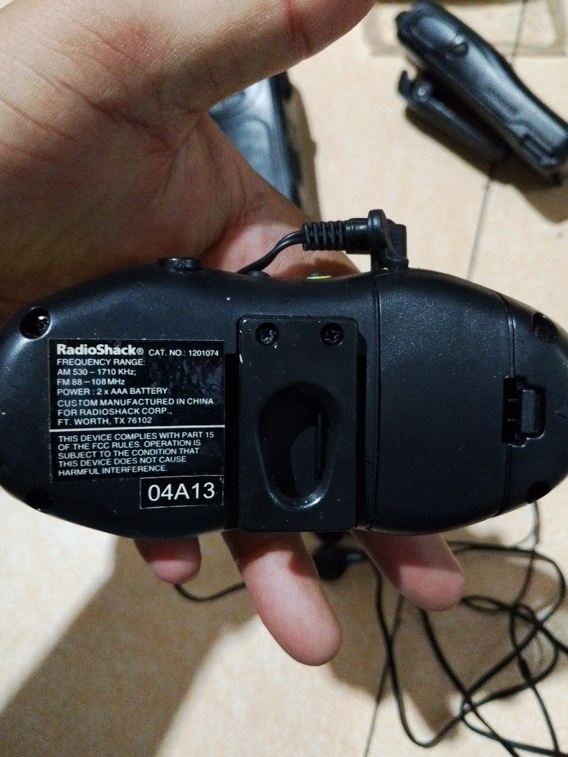 RadioShack (Category: Other Audio Equipment) located in Quezon City. Submitted by mhond-ray192512 (Listing ID 1466448439, Image 3). Description: Vintage RadioShack AM/FM Digital Armband Radio clock (Model 1201074)..