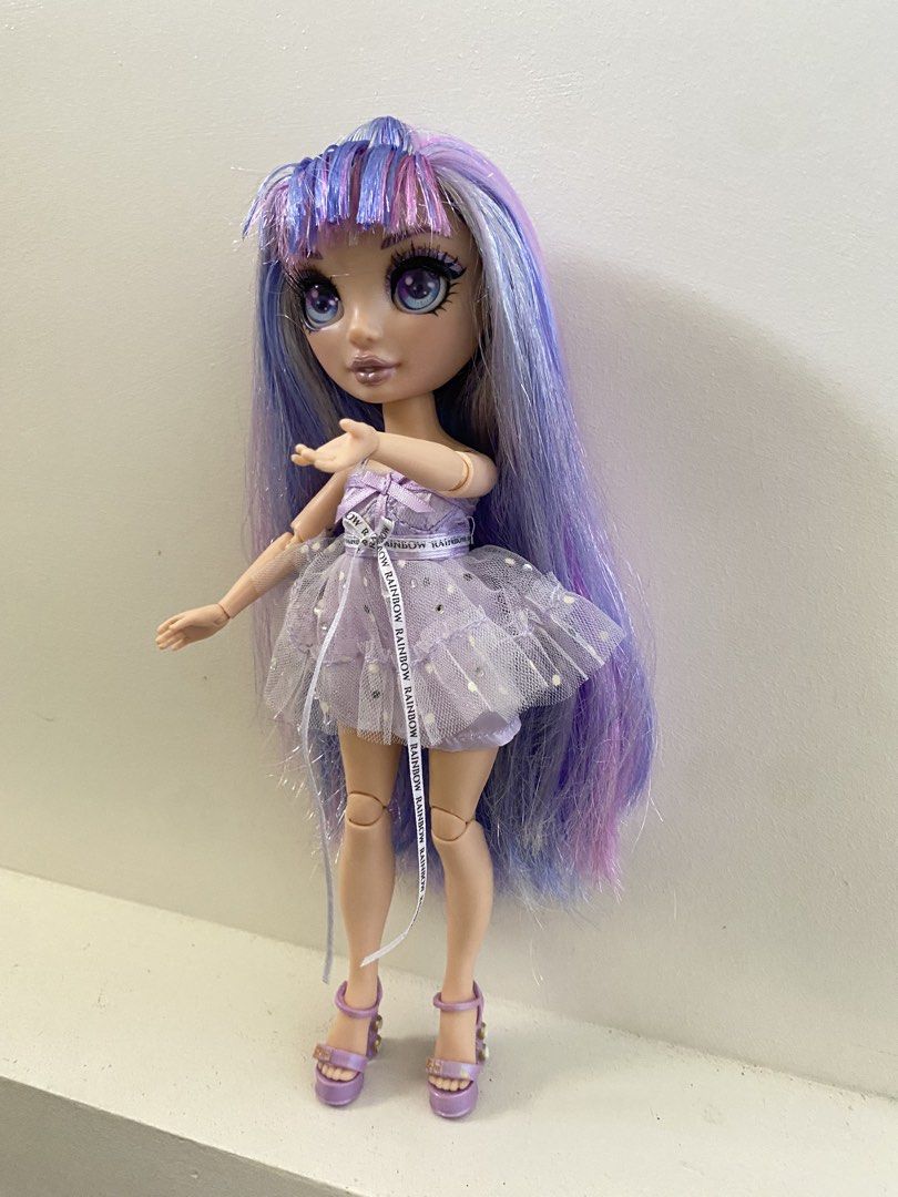 Rainbow High Willow (Category: Kids Toys) located in Las Pinas. Submitted by sherylandmargaux (Listing ID 1466364059, Image 3). Description: .