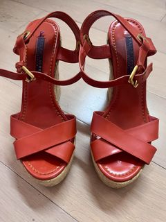 （分類：）位於 。 由 michelles99998 提交（商品編號 1466382923，圖片 1）。簡介： 。