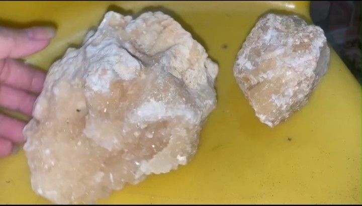 RARE Premium High Grade Citrine Crystal Stone (Category: Precious Stones) located in Bulacan. Submitted by mitchikoscollection (Listing ID 1464819679, Image 2). Description: Authentic Original Rare Collectible Citrin Stone.