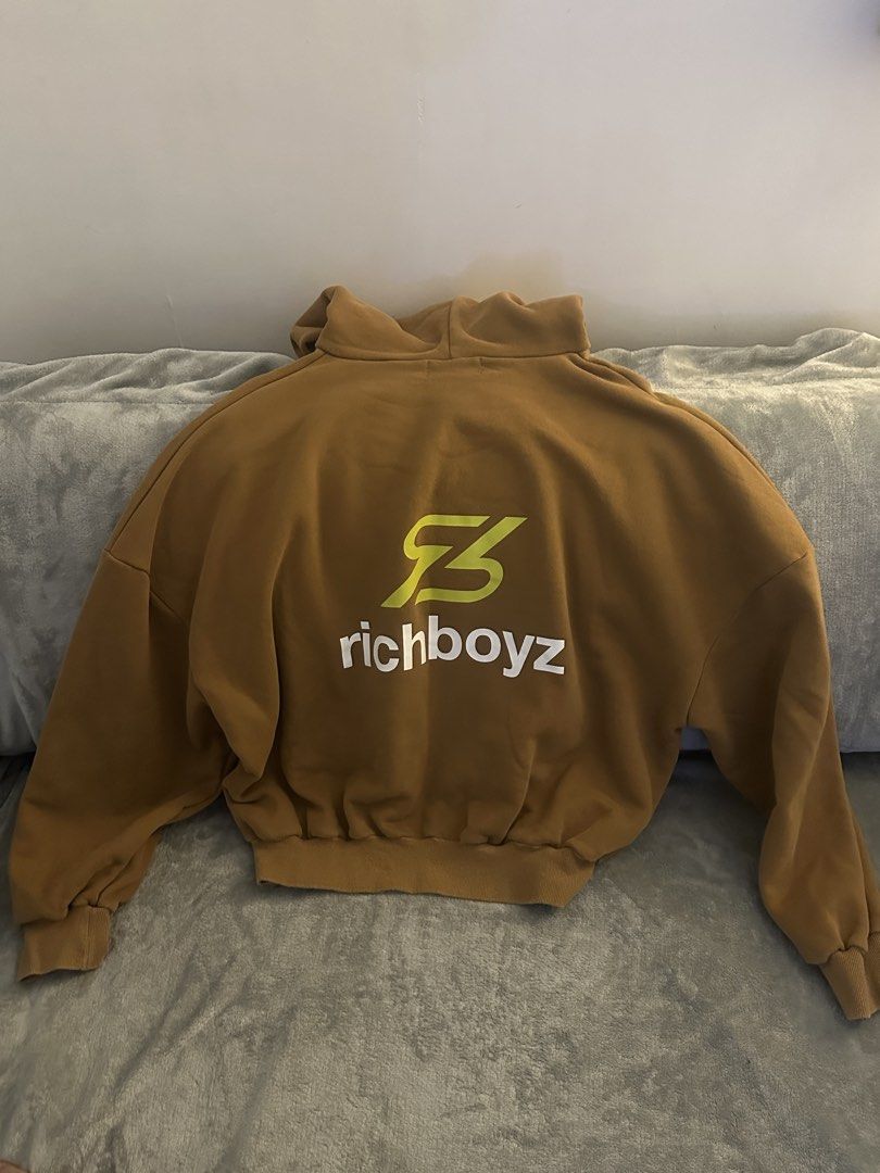 RB Threads & Cinnamon both 2xl (Category: Coats, Jackets and Outerwear) located in Makati City. Submitted by drtz.ltgf (Listing ID 1466517653, Image 2). Description: .