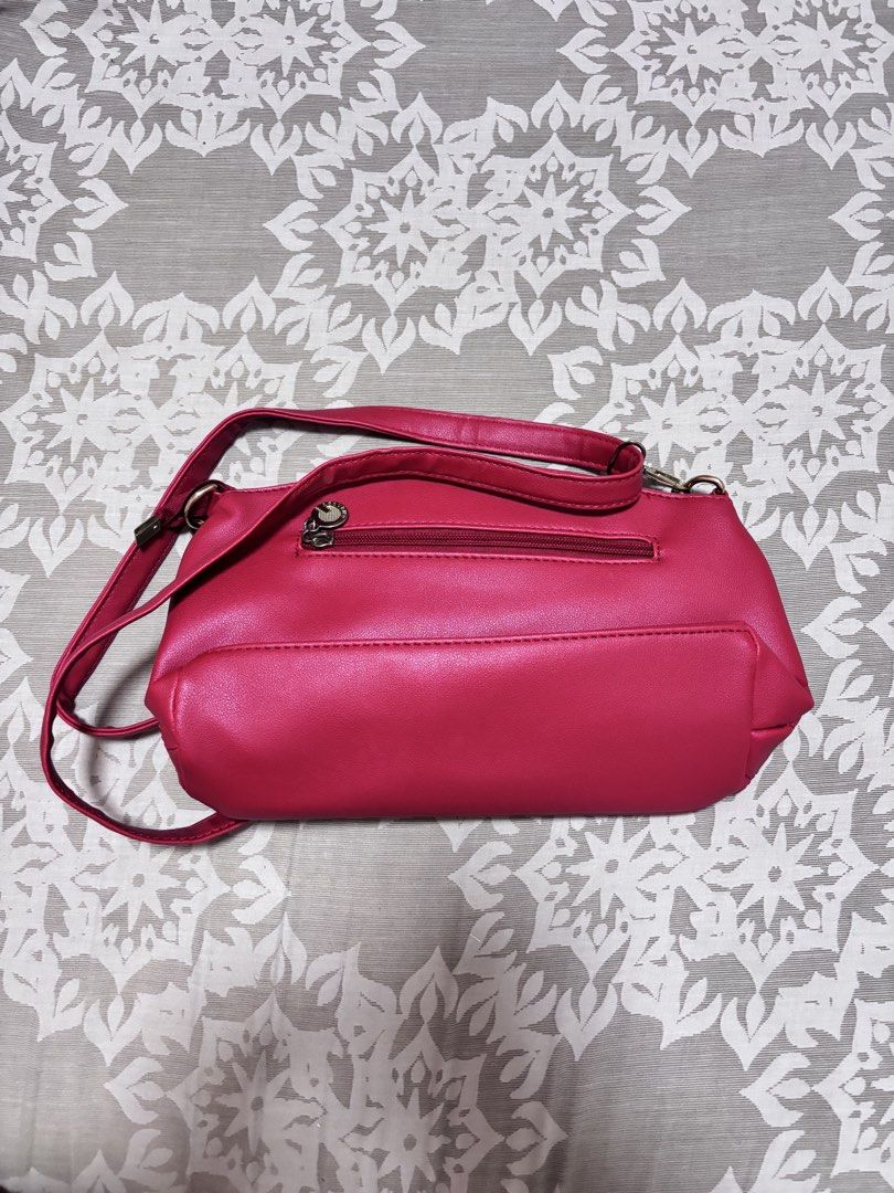 red bag (Category: Clutches) located in Iloilo. Submitted by louvre_ (Listing ID 1466498762, Image 2). Description: brand new, never used rfs: decluttering can send more details via pm.