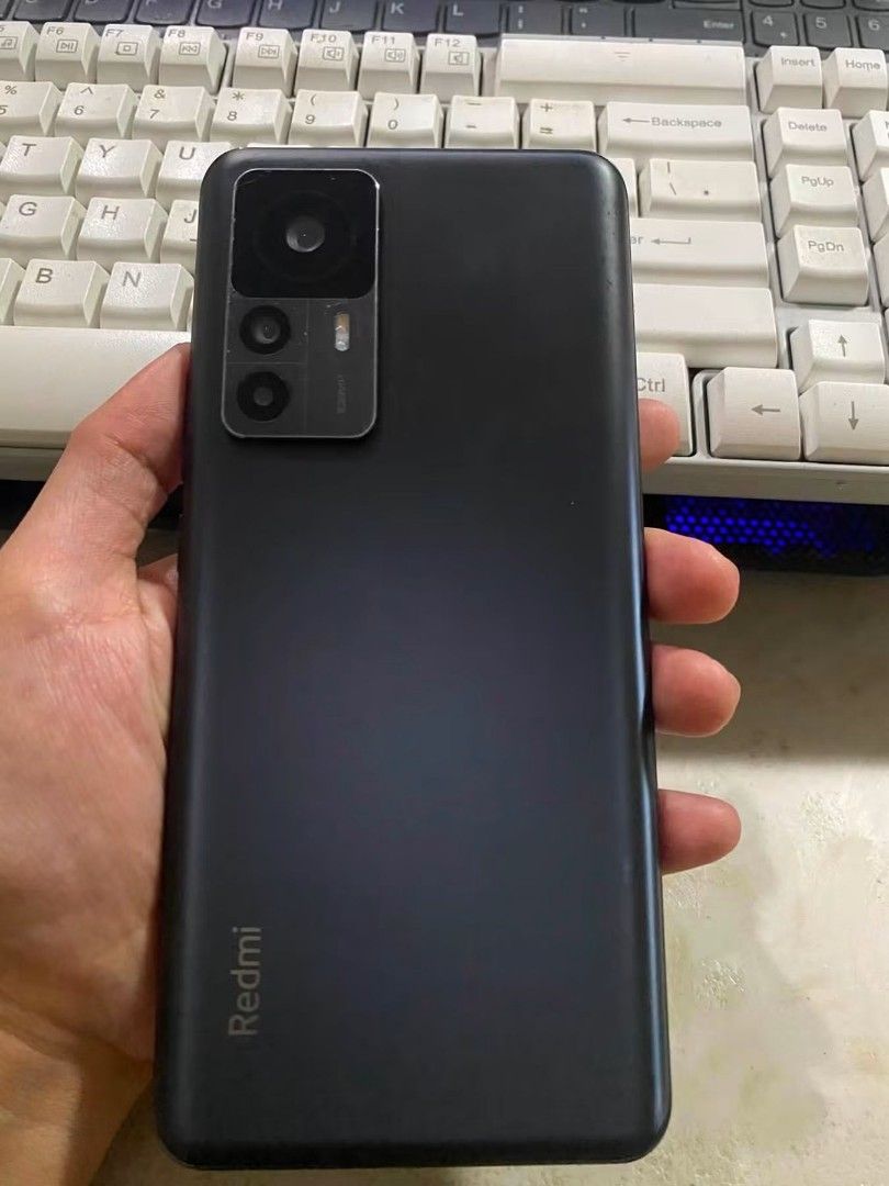 Redmi K50 Ultra (Category: Android Others) located in Binan City. Submitted by Msy_08 (Listing ID 1466351647, Image 3). Description: 🔥 FOR SALE: Redmi K50 Ultra 🔥 PRICE: ₱9,500 (Slightly Negotiable) QUICK SPECS & HIGHLIGHTS: 🔘Processor: Snapdragon 8+ Gen 1 🔘Performance: Smooth na smooth sa ML, Call Of Duty, at heavy apps. 🔘Camera: 108MP OIS Main Camera (Sobrang linaw ng kuha) 🔘Screen: Napalitan na ng screen PERO WORKING ANG IN-DISPLAY FINGE