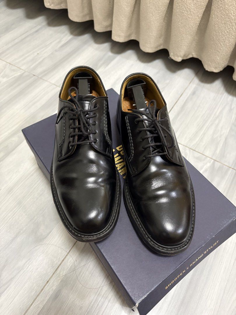 Regal derby shoes (Category: Dress Shoes) located in Paranaque City. Submitted by arcvintage (Listing ID 1466464395, Image 1). Description: Regal derby shoes - Style: Black leather derby shoes - Size: 25EE - Details: Smooth leather upper, traditional lace-up closure, welted sole construction - Condition: Minimal wear on uppers and outsoles, clean interior lining .