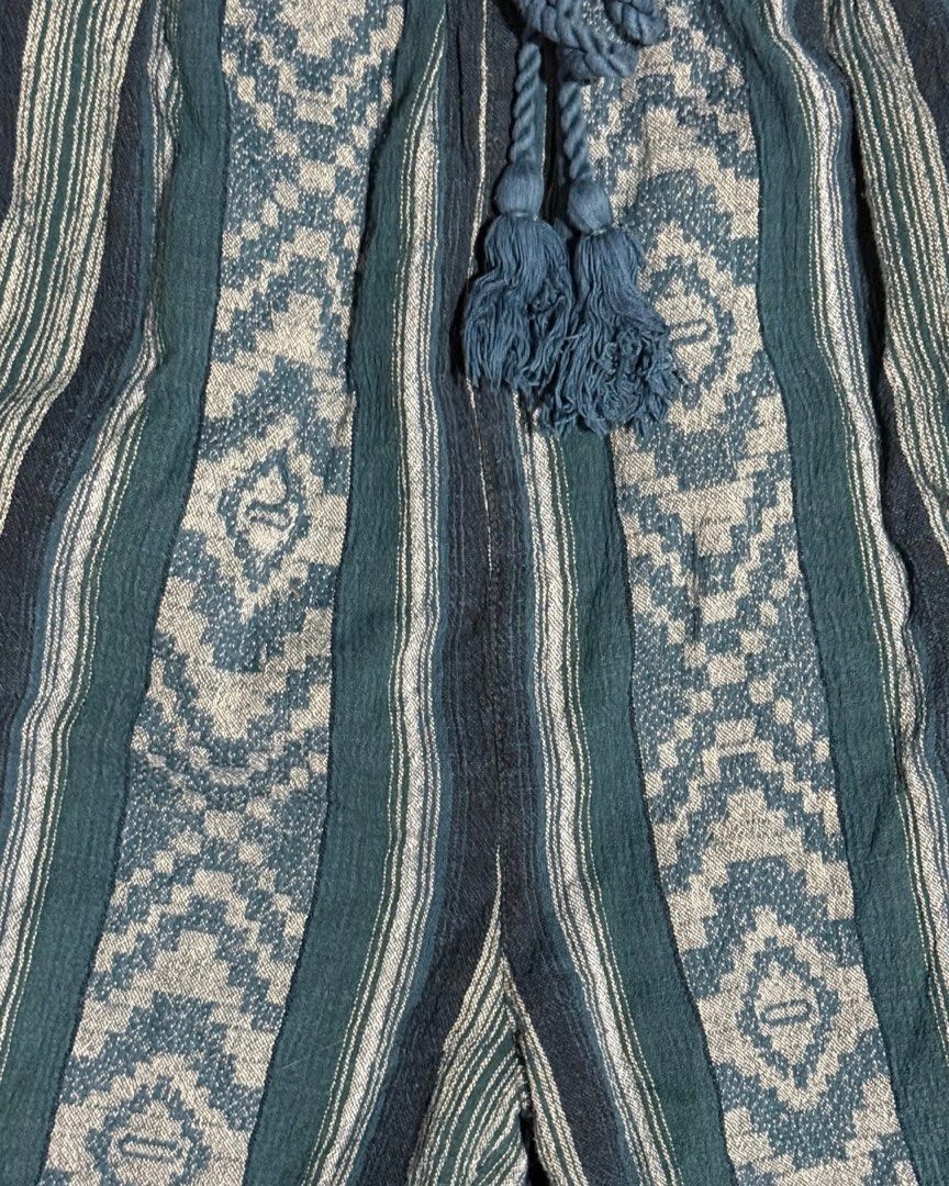 Relaxed and cropped leg boho pants (Category: Other Bottoms) located in Mandaluyong City. Submitted by jiadeclutters (Listing ID 1466481993, Image 2). Description: Relaxed and cropped leg boho pants Dimensions Waist: 25-32 Length: 30.