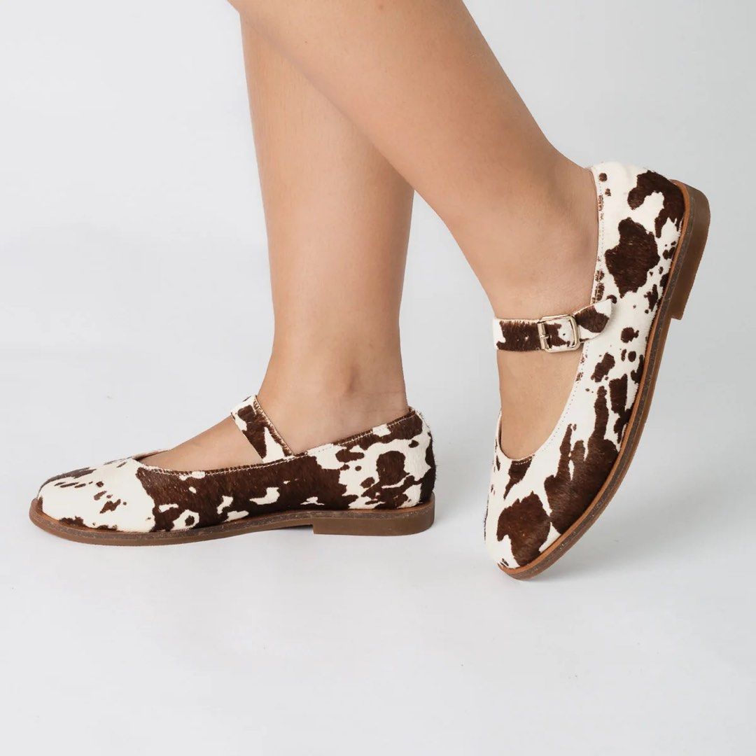 Renegade Folk Dottie Flats (Category: Flats & Sandals) located in Pasig City. Submitted by evrylabel (Listing ID 1466372574, Image 2). Description: Used only once! Really comfy RFS: decluttering My feet are 24cm or US 7 but I usually get size 8 with RF closed shoes.