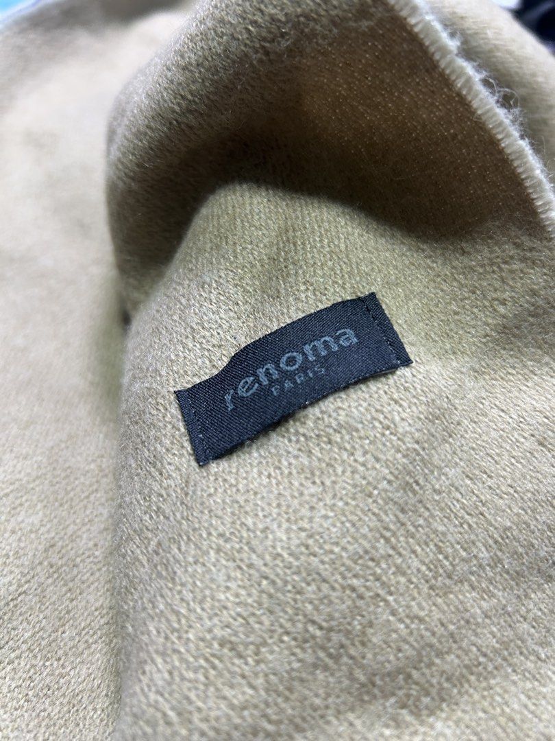 Renoma Paris Brown Scarf (Category: Scarves) located in Manila. Submitted by starbalesukandjapansurplus (Listing ID 1466462707, Image 2). Description: - Brand: Renoma Paris - Color: Versatile brown - Material: Soft textured fabric - Details: Clean fringed edges with small black brand tag - Fit/Length: Drapes well past the waist, perfect for cooler days.