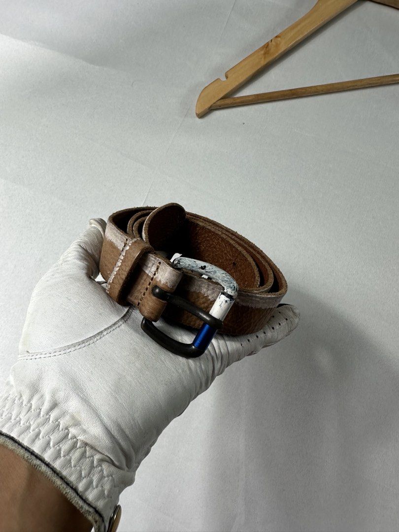 Replay Painted Leather Belt (Category: Belts) located in Cabanglasan. Submitted by thefashiongarage.co (Listing ID 1466363044, Image 2). Description: Title - Replay Model/Name - Painted Leather Belt Size on Tag - 85 Conditiion - Excellent Condition with no major issue Dimension (WxLxH) - 3x100CM Category- Casual/Y2K/ Formal Fitting - True to size Made in - Material - 100% Leather Color - Brown Design - Painted Year - Inclusion - None Note - All s