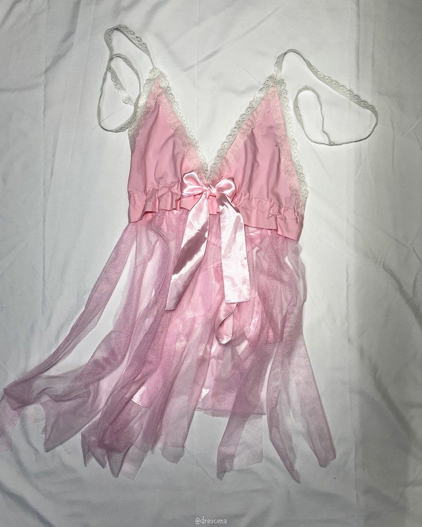 Reworked pink backless top (Category: Others Tops) located in Manila. Submitted by dreucena_ (Listing ID 1466554322, Image 1). Description: 𐙚 size | xs-m whisper: ₱ 299 covet: ₱ 309 dream: ₱ 329.