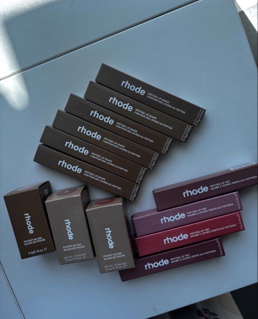 rhode pocket blush (Category: Makeup) located in Mandaluyong City. Submitted by coucoucloset (Listing ID 1466462580, Image 2). Description: brand new & authentic rhode Pocket Blushes 🫶🏻 available shades: 🎀 Piggy — baby pink 🍑 Freckle — neutral peach 🌷 Sleepy Girl — soft mauve 🤎 Toasted Teddy — bronze terracotta 🤎 Tan Line 🍊 Sun Soak — spiced orange 🍓 Spicy Marg — bright coral 🍉 Juice Box 💸 ₱1,500 each ✨ brand new / never used 🇺🇸 boug