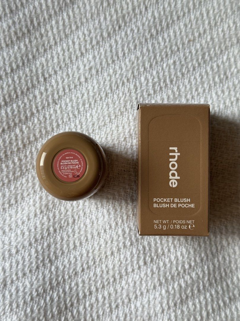 Rhode Pocket Blush in Tan Line (Category: Makeup) located in Quezon City. Submitted by alohacart (Listing ID 1466428013, Image 1). Description: Rhode Pocket Blush Shade: Tan Line Condition: Brand new RFS: extra Mode of Payment: GCash / BDO Location: Quezon City Mode of Delivery: • J&T Express • Same-day delivery via Lalamove or Grab • Shipping fee to be shouldered by the buyer For Meetup: UST, SM Megamall DM for inquiries or make an offer to buy.