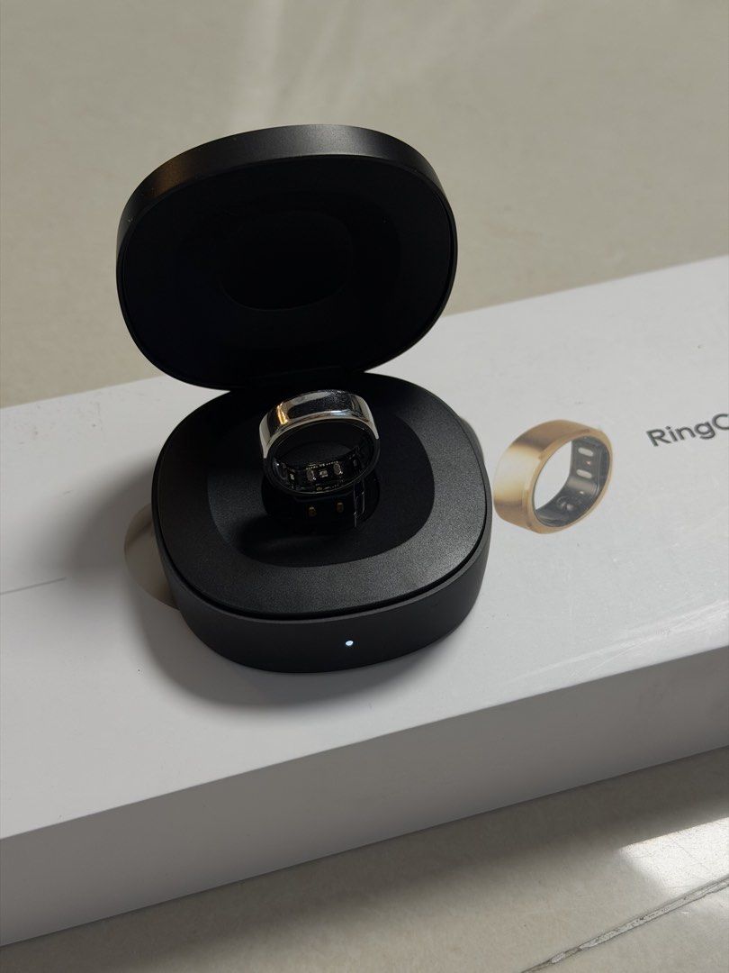 RingConn Smart Ring Gen 2 (size 8) (Category: Wearables & Smart Watches) located in Manila. Submitted by navi_popo (Listing ID 1466443269, Image 1). Description: Comes with original box & charging case. Eastwood area. .