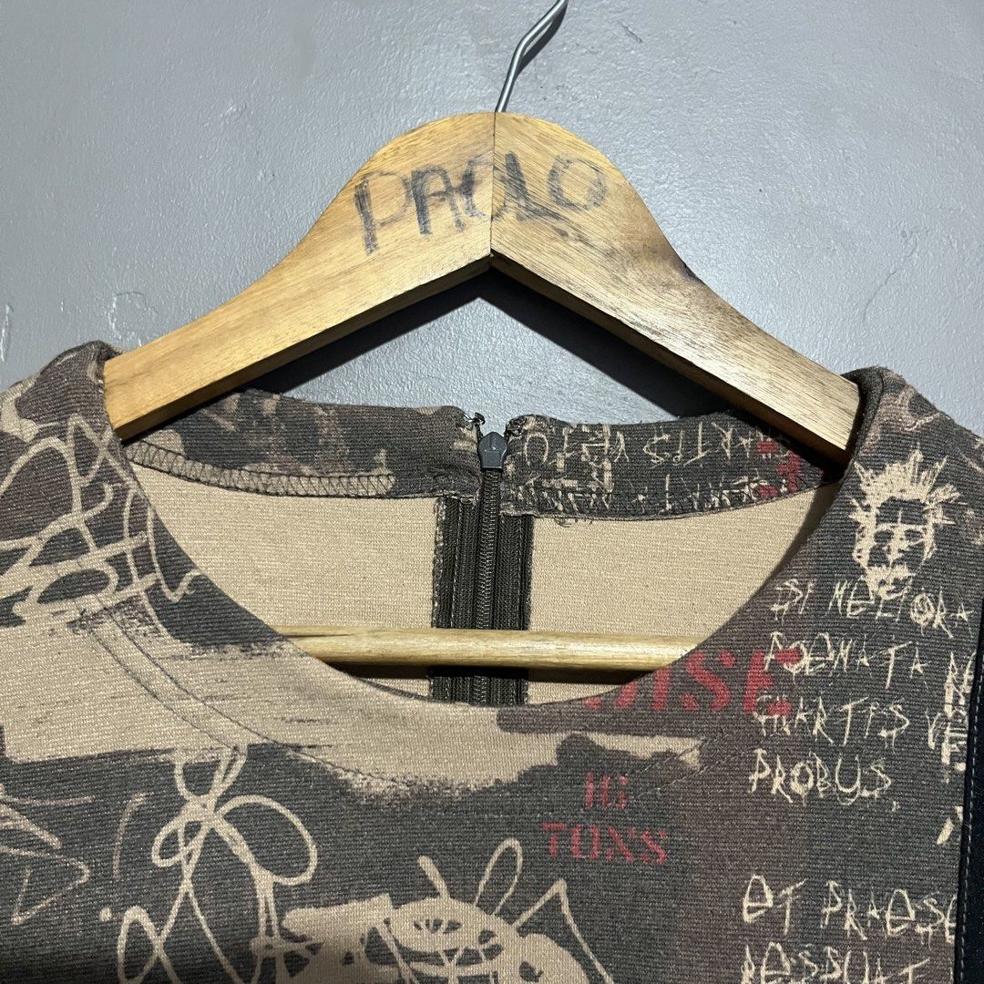 Rip Tide Graffiti Shirt (Category: Shirts) located in Calauan. Submitted by randomthrift.womens (Listing ID 1466352169, Image 3). Description: .