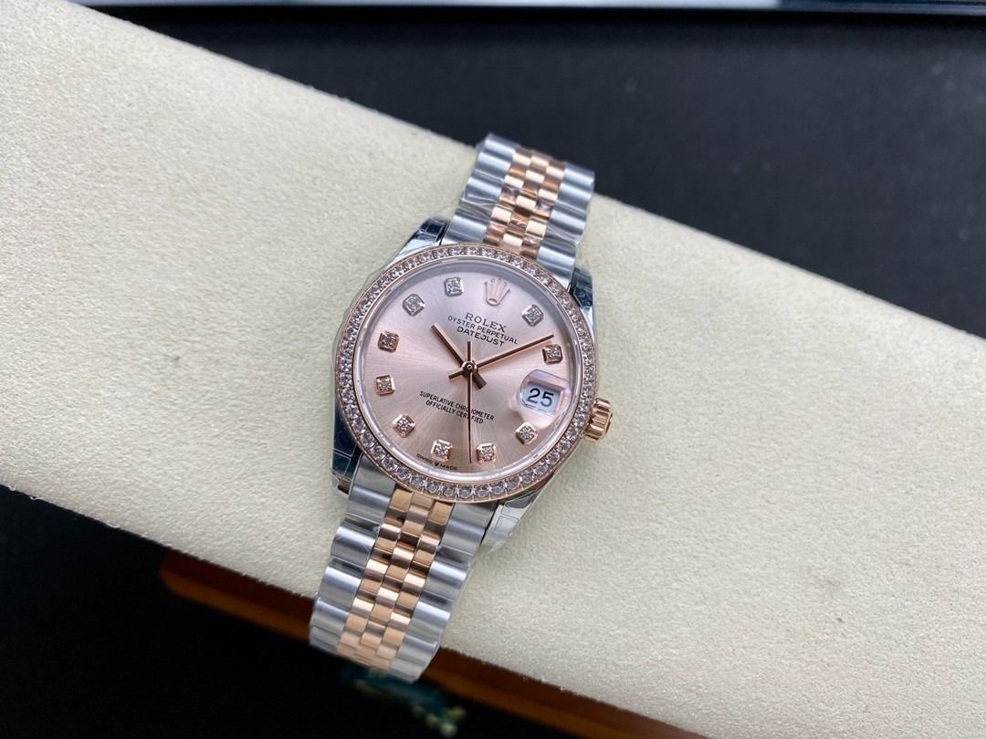 Rolex (Category: Luxury Watches) located in Makati City. Submitted by mysticdolphin_5b5d47 (Listing ID 1466431049, Image 3). Description: .
