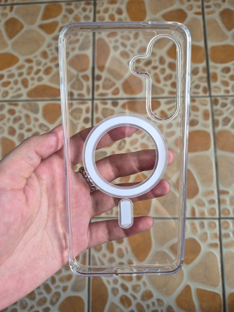 Samsung S25 fe Magnetic Clear Case (Category: Cases & Sleeves) located in Taguig. Submitted by mvgc04 (Listing ID 1466340329, Image 2). Description: .