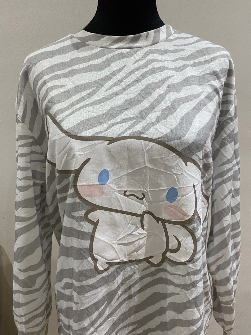 Sanrio Cinnamoroll sweater (Category: Longsleeves) located in Manila. Submitted by mpt99876 (Listing ID 1466516485, Image 2). Description: .