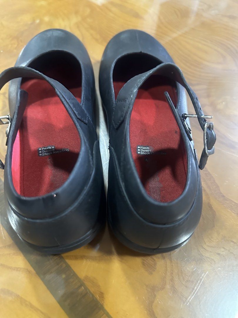 School shoes (Category: Flats & Sandals) located in Quezon City. Submitted by nhamaq (Listing ID 1466342376, Image 3). Description: FOR SALE: EasySoft Mary Jane Shoes 🖤 Preloved EasySoft black Mary Jane shoes, Size 35. Classic and simple design—perfect for school, office, uniform, or everyday wear. ✨ Flexible and lightweight ✨ Durable & shock-absorbing ✨ Adjustable buckle strap ✨ Comfortable red cushioned lining ✨ Soles still have good tread ✨ G