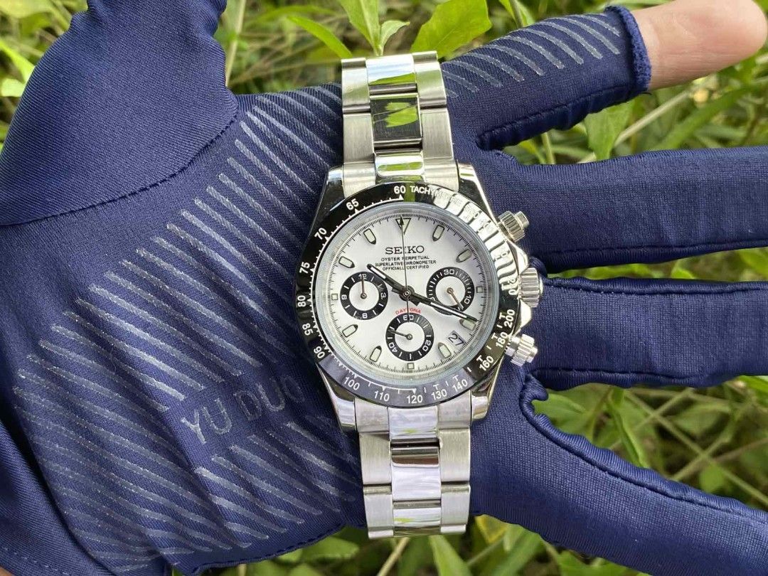 Seiko Chronograph Panda MOD (Category: Men's Watches) located in Manila. Submitted by dandanmerciales (Listing ID 1466459226, Image 2). Description: FOR SALE ! SEIKOLEX Panda MOD Seiko 7s26 Japan Movement 904L stainless steel case and bracelet 40mm case size Waterproof NEGOTIABLE No issue Timegraph Tested Pm me or call 09777323609 - Authentic Seiko chronograph watch in excellent working condition - Clean white dial paired with a striking black ta