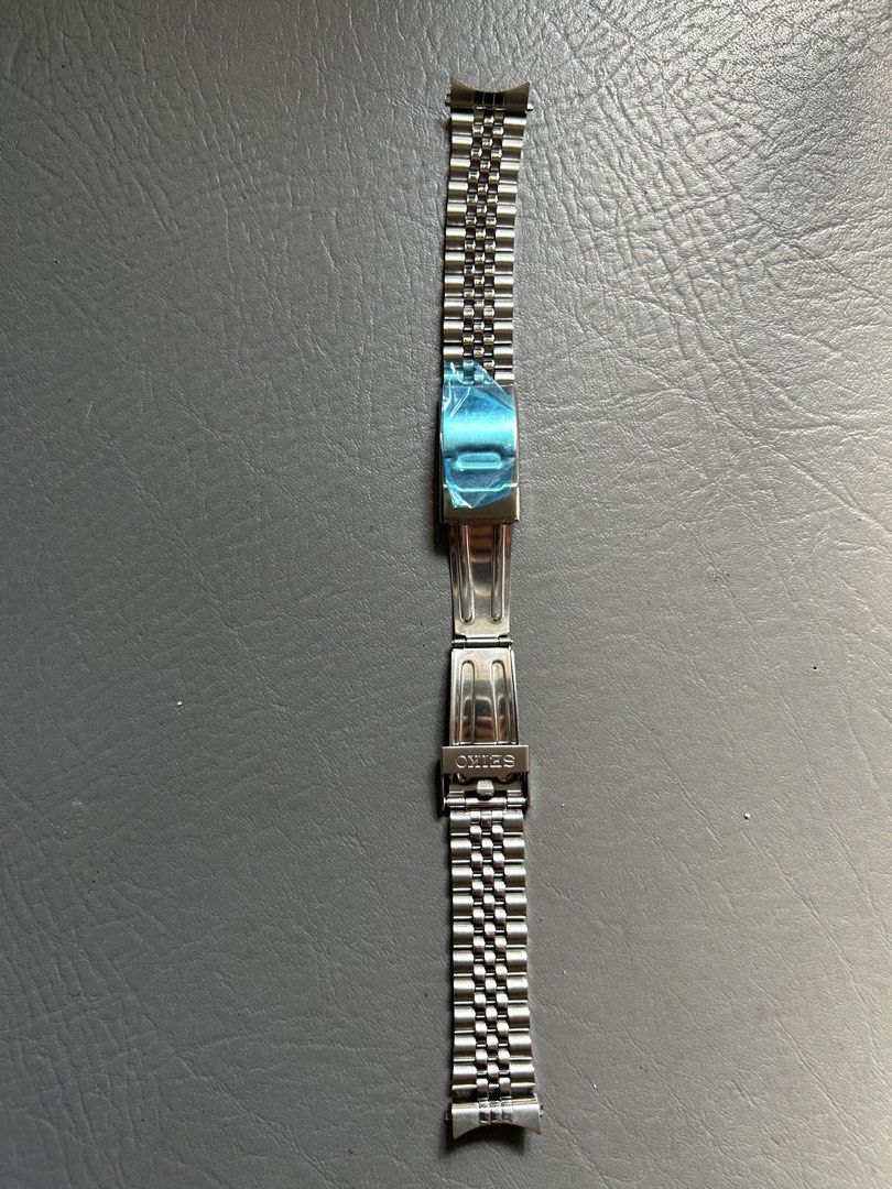 seiko jubilee bracelet 20mm (Category: Men's Watches) located in Lubao. Submitted by 23dang (Listing ID 1466397357, Image 2). Description: .