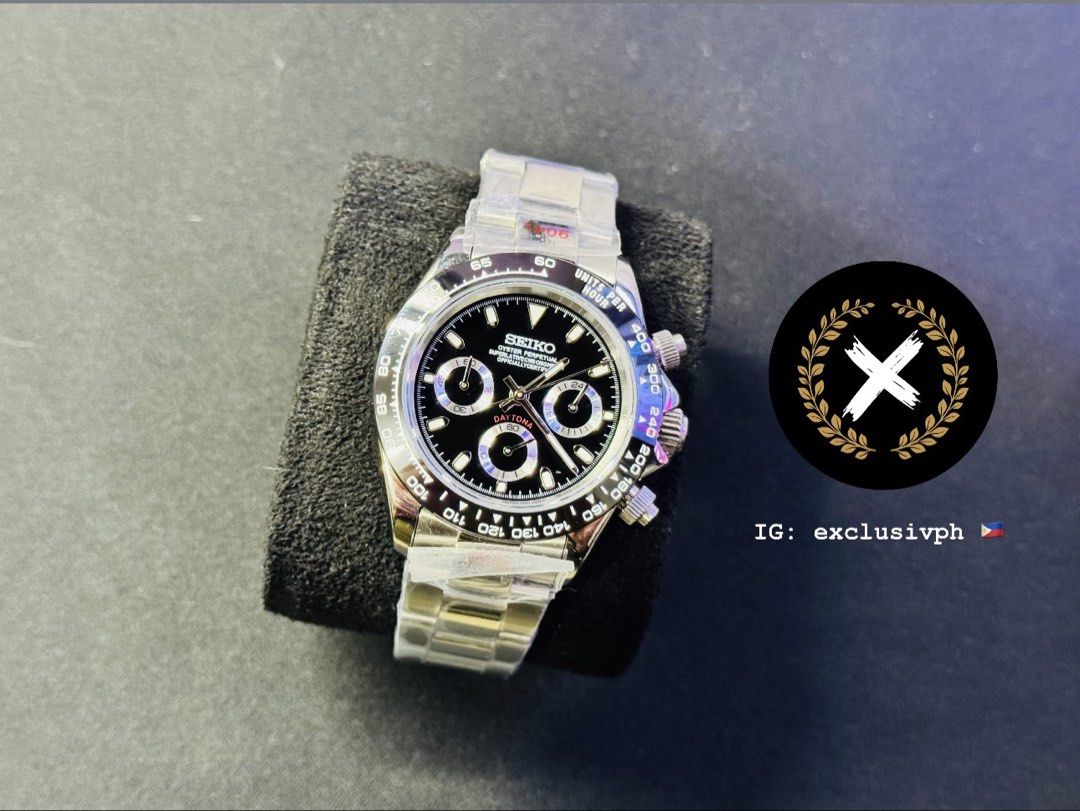 SEIKO MOD-Cosmograph Daytona Congo🩶🖤 (Category: Men's Watches) located in Caloocan City. Submitted by lordjeff (Listing ID 1466444941, Image 3). Description: STEAL PRICE ‼️ FOR SALE BRAND NEW SEIKO MOD-Cosmograph Daytona Congo🩶🖤 * Diameter (40mm) * Case thickness 12.5mm * VK 63 Quartz Movement Japan * Chronograph Fully Functional * Oystersteel Bracelet * Sapphire Crystal Glass * Water resistant 3 ATM INCLUSION Box & paper bag FB: Lordjeff P. 