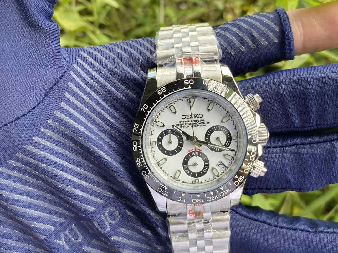 Seiko Panda MOD (Category: Men's Watches) located in Manila. Submitted by dandanmerciales (Listing ID 1466457871, Image 2). Description: FOR SALE ! SEIKOLEX Panda MOD Seiko 7s26 Japan Movement 904L stainless steel case and bracelet 40mm case size Water resistant NEGOTIABLE No issue Timegraph Tested Pm me or call 09777323609.