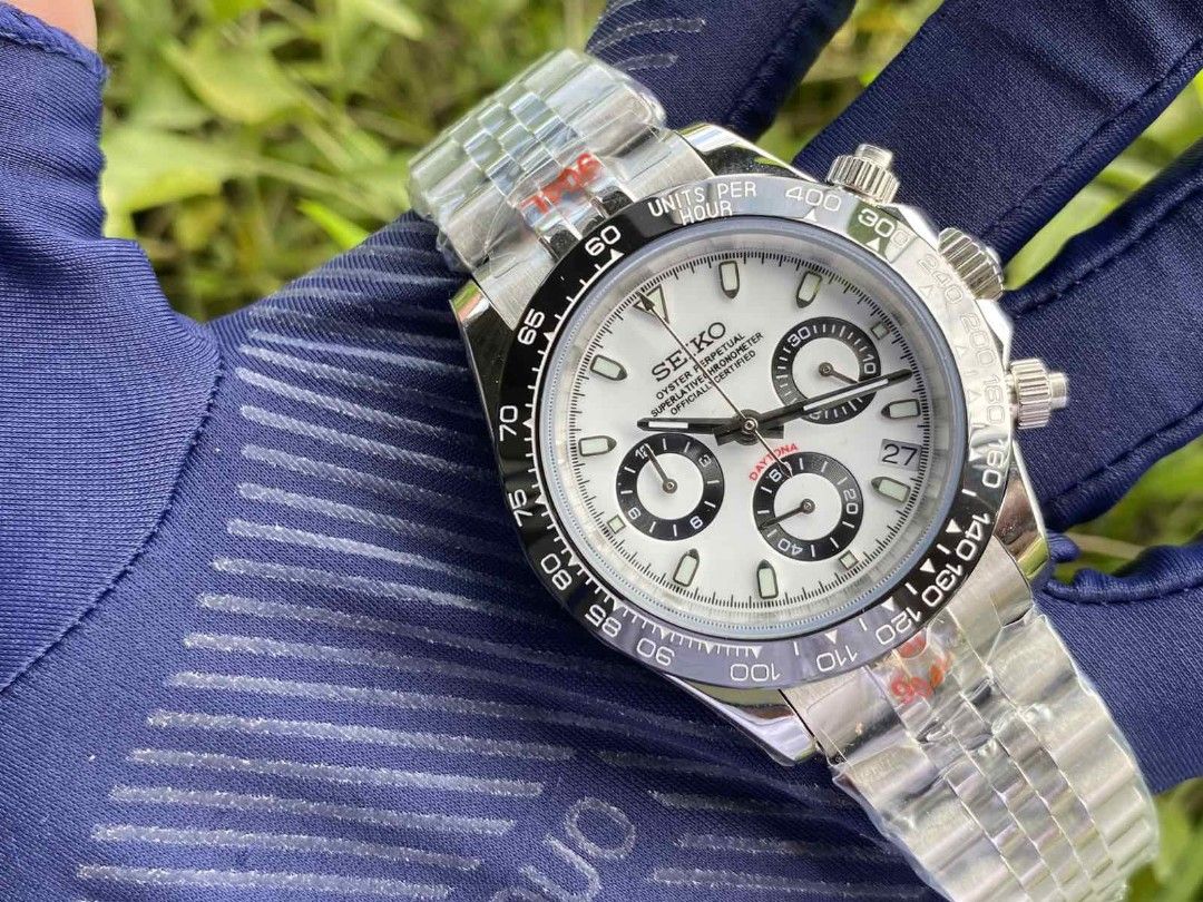 Seiko Panda MOD (Category: Men's Watches) located in Manila. Submitted by dandanmerciales (Listing ID 1466457871, Image 3). Description: FOR SALE ! SEIKOLEX Panda MOD Seiko 7s26 Japan Movement 904L stainless steel case and bracelet 40mm case size Water resistant NEGOTIABLE No issue Timegraph Tested Pm me or call 09777323609.