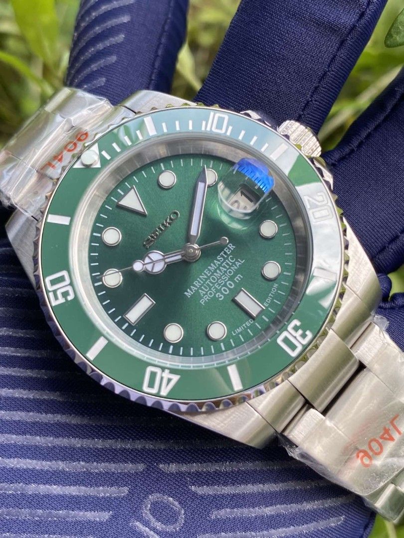 SEIKOLEX Hulk MOD (Category: Men's Watches) located in Manila. Submitted by dandanmerciales (Listing ID 1466460341, Image 3). Description: FOR SALE ! SEIKOLEX Hulk MOD Seiko 7s26 Japan Movement 904L stainless steel case and bracelet 40mm case size Waterproof NEGOTIABLE No issue Timegraph Tested Pm me or call 09777323609 Green dial Seiko Marinemaster Professional 300m automatic wristwatch. Stainless steel oyster bracelet fully wrapped in protectiv