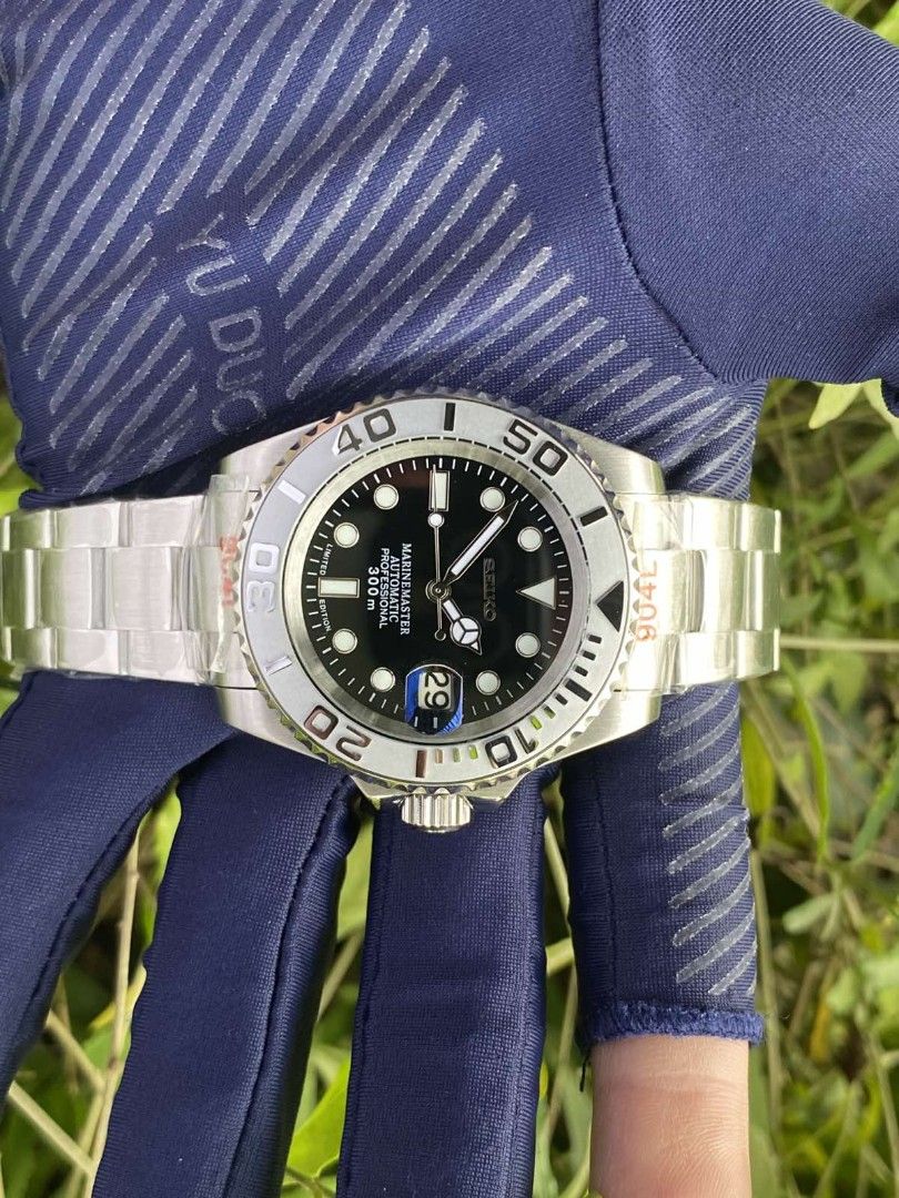 SEIKOLEX Yachtmaster Black MOD (Category: Men's Watches) located in Manila. Submitted by dandanmerciales (Listing ID 1466459992, Image 2). Description: FOR SALE ! SEIKOLEX Yachtmaster Black MOD Seiko 7s26 Japan Movement 904L stainless steel case and bracelet 40mm case size Waterproof NEGOTIABLE No issue Timegraph Tested Pm me or call 09777323609 Seiko Marinemaster automatic professional 300m watch. Black dial, silver bezel, stainless steel bracel