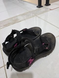 (Kategori: ) berada di . Dikirim oleh dellasstuff (ID iklan 1466457033, Gambar 1). Deskripsi: .
