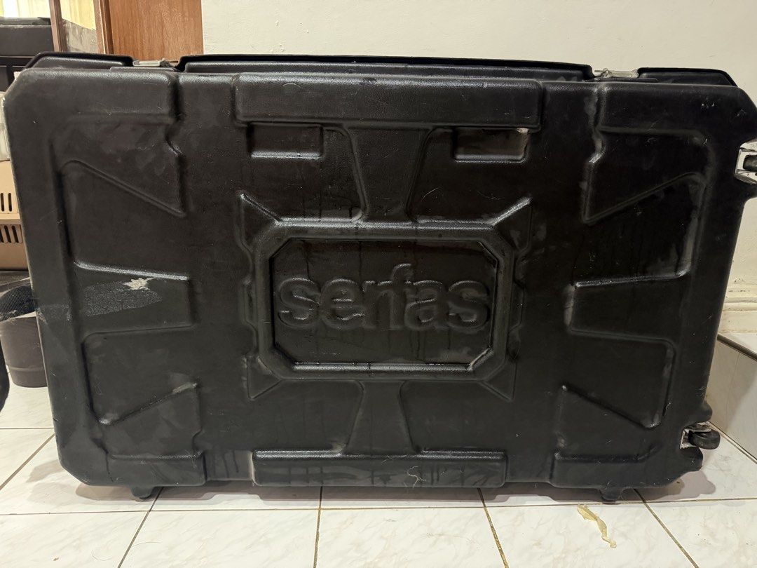 Serfas Bike Armor Transport Case (Category: Bicycles) located in Manila. Submitted by swiftflower.6836d6 (Listing ID 1466397804, Image 1). Description: Hard case to transport your bike. Super secure. Only used once. Straps and foam included. .