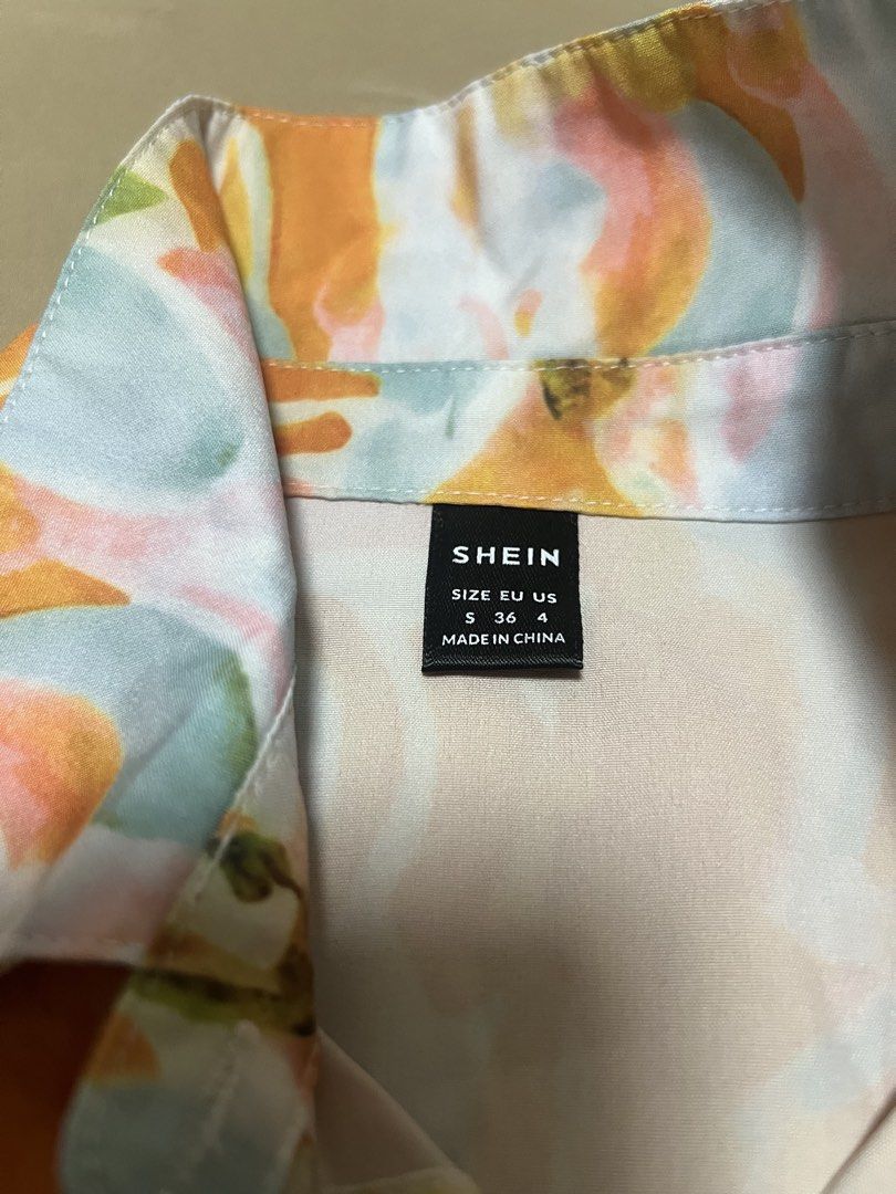 SHEIN Abstract Print Coords (Category: Sets or Coordinates) located in Manila. Submitted by malggg (Listing ID 1466507797, Image 3). Description: (Decluttering again!) Got these coords a looong time ago! Wore them only twice as beach cover ups. The top is a size S but it can fit an M or L frame since it’s a little oversized; the bottom is also a size S but it’s stretchable so it can fit up to maybe an M frame. There’s some thigh exposure since th