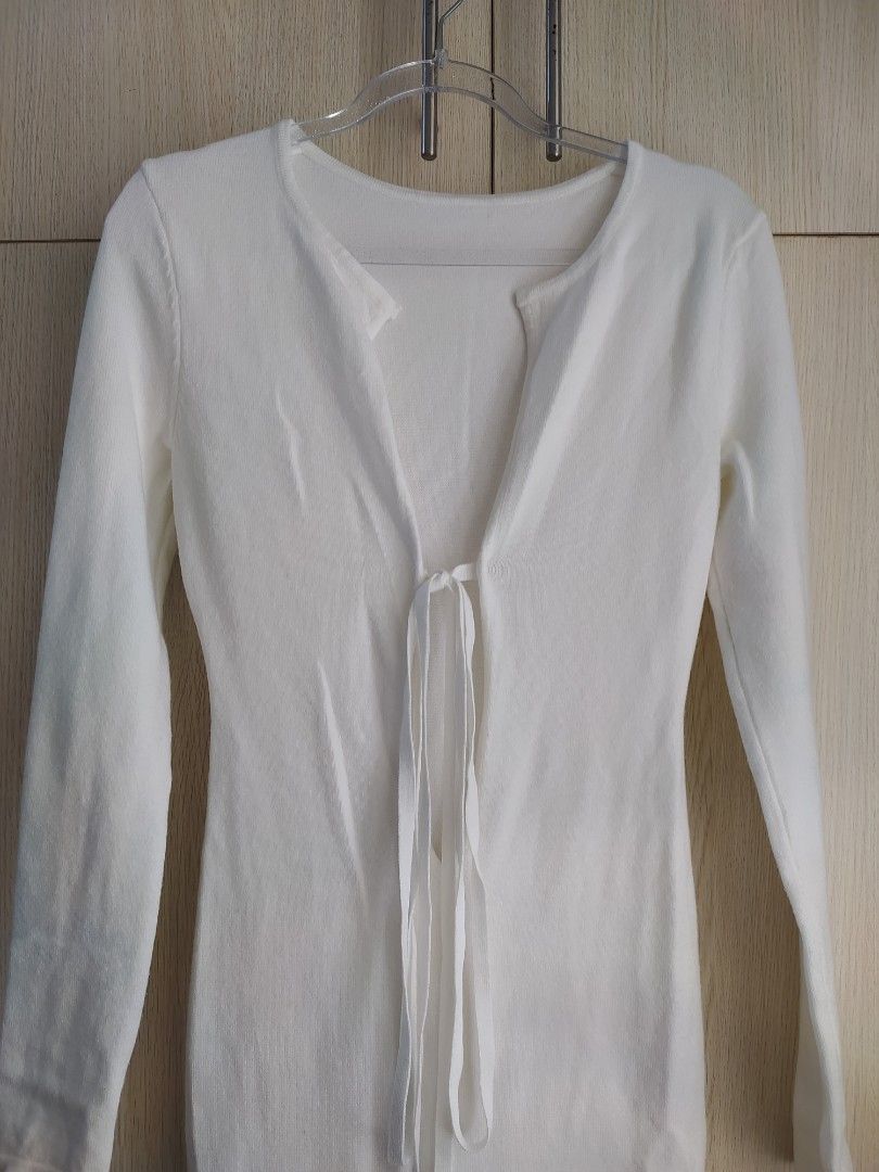 SHEIN White Long Dress (Category: Dresses) located in Bacoor. Submitted by lieze (Listing ID 1466440345, Image 1). Description: used once only for new year '25 floor fitted dress small size.