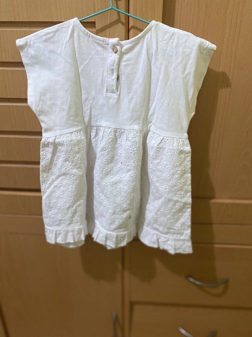 Shirts (Category: Babies & Kids Fashion) located in Calamba. Submitted by happy_lindzyp (Listing ID 1466443792, Image 3). Description: Preloved items for girls 4-6 yrs old. All are branded. Take all for ₱250 .