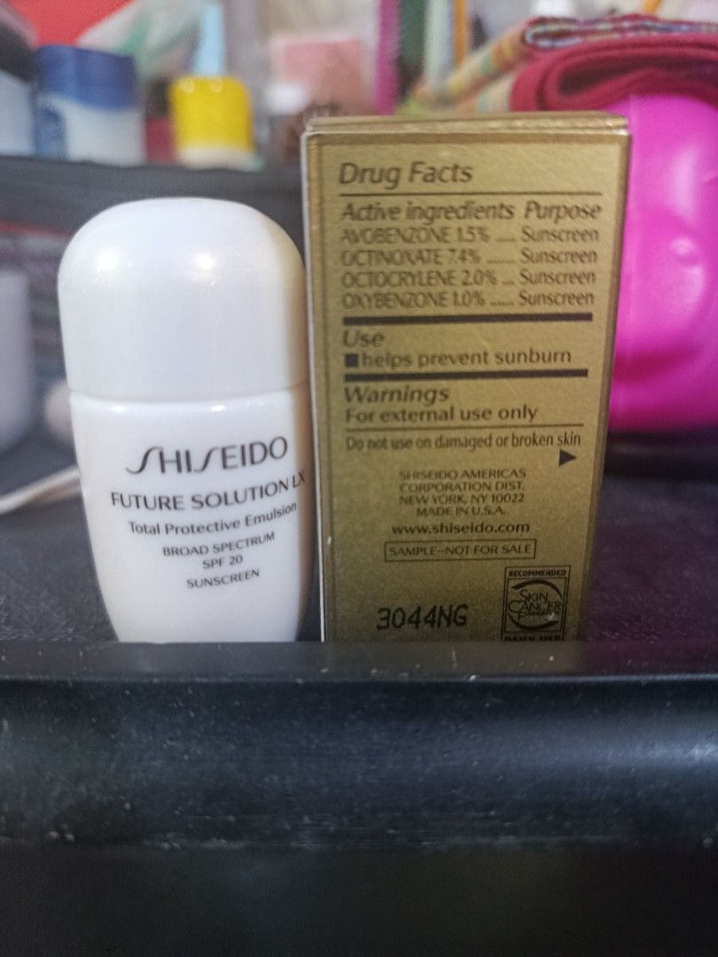 Shiseido Future Solution LX Total Protective Emulsion | Sunscreen (Category: Face Care) located in Manila. Submitted by suguru.chan (Listing ID 1466384670, Image 2). Description: sunscreen.
