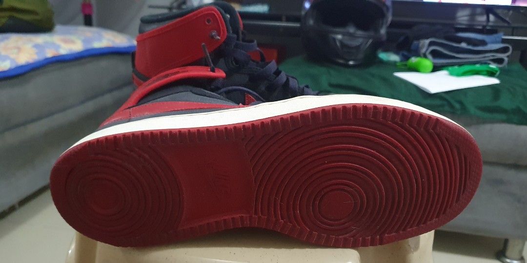 Shoes (Category: Sneakers) located in Manila. Submitted by d9.thc (Listing ID 1466434168, Image 3). Description: Nike AJKO size 9 - used twice. RFS: not into mid or high cut shoes New Balance 237 V1 Black Magnet size 9 - never used. RFS: bulky for me Nike Dunk Low Retro LTD HWN "limited wizard edition " size 7.5 - used twice. RFS: too tight for me All without boxes. I don't keep boxes it's no use for me. MAIN RFS: declutter and Tito Era na, no ne