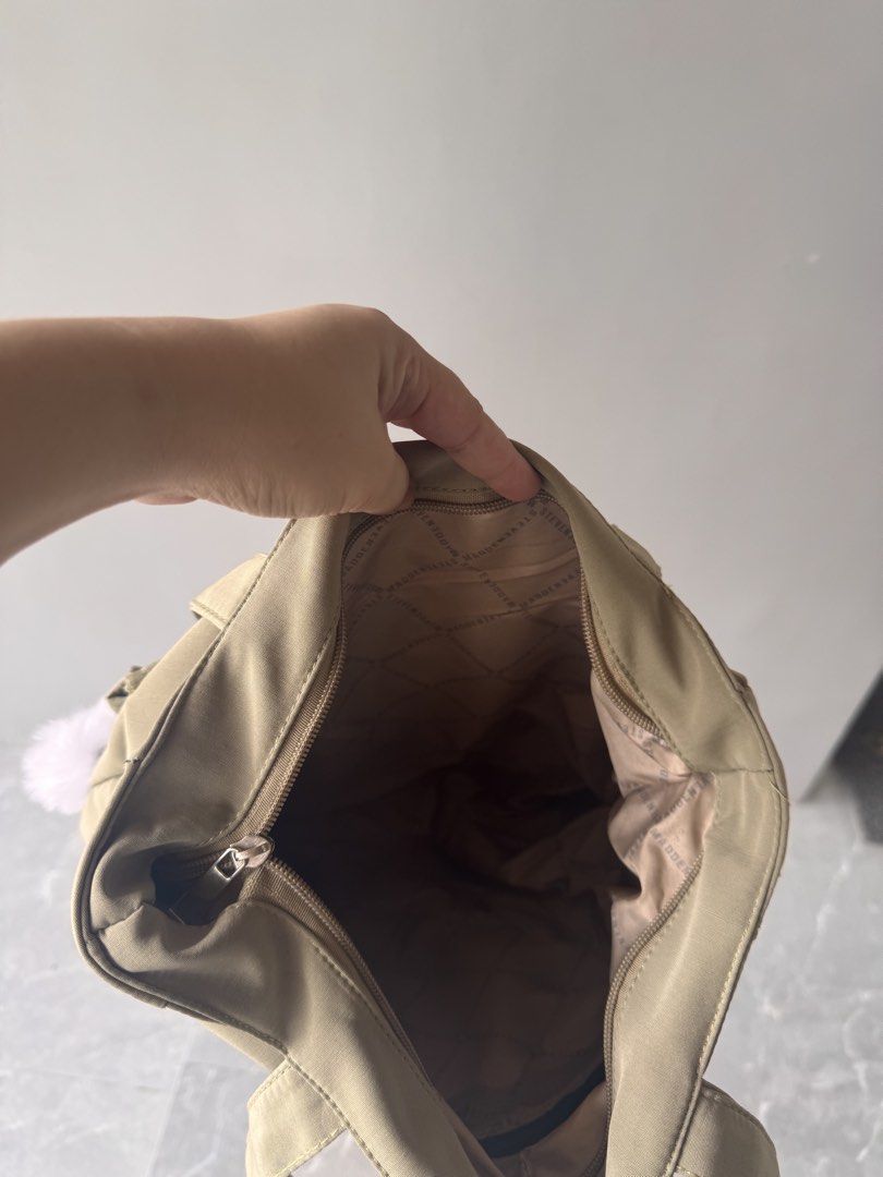 Shoulder Bag- Declutter (Category: Shoulder Bags) located in Mexico. Submitted by hayascentph (Listing ID 1466438086, Image 3). Description: *Declutter *Mode of payment Gcash/Maya Wallet *Delivery Fee to be shouldered by buyer *We ship Nationwide *Courier JNT or LBC cash on delivery, Cash on pick up in nearest LBC branch Need a new scent? Follow my Facebook page for perfume finds! Facebook Page: Haya Scent Carousell: hayascentph Operated by: Aubr