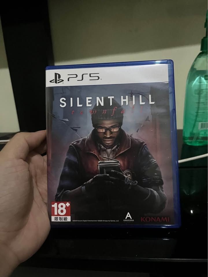 Silent Hill Townfall (Category: PlayStation) located in Rizal. Submitted by peachmangocat (Listing ID 1466412831, Image 1). Description: Silent Hill Townfall for PS5 DLC code is still unused. Selling for 2.1k (last price) Item will come from Banaba, San Mateo, Rizal.