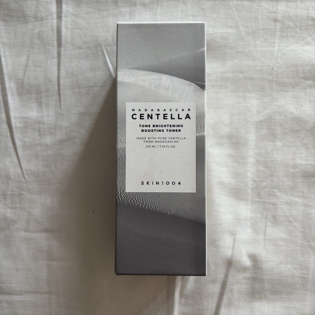 Skin1004 Tone Brightening Boosting Toner (Category: Face Care) located in Binan City. Submitted by myprelovedhaul (Listing ID 1466412733, Image 1). Description: - last price posted! - please message only if sure buyer! - limited replies only. - Available unless mark as sold. - Ship via j&t or lalamove for same day. -Mode of payment: Gcash 📍Biñan Laguna .