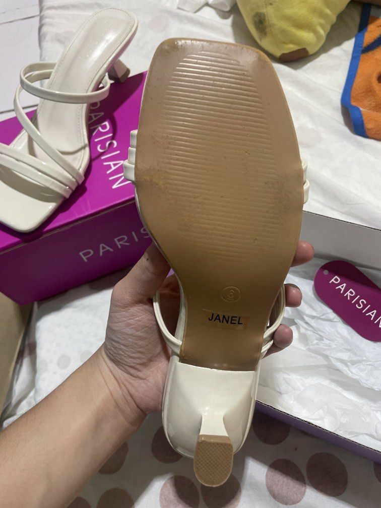 SM Parisian Janel White Kitten Heels (Category: Heels) located in Bulacan. Submitted by ohyul.06 (Listing ID 1466391676, Image 2). Description: Used one time only, nasiraan ako heels while nasa mall so bumili ng masusuot pansamantala. may mga onting gasgas lang na di noticeable kasi ginamit ko siya sa amusement park ng mall. size 6 nakalagay but can fit up to size 7 (size 7 me and kasya sya).