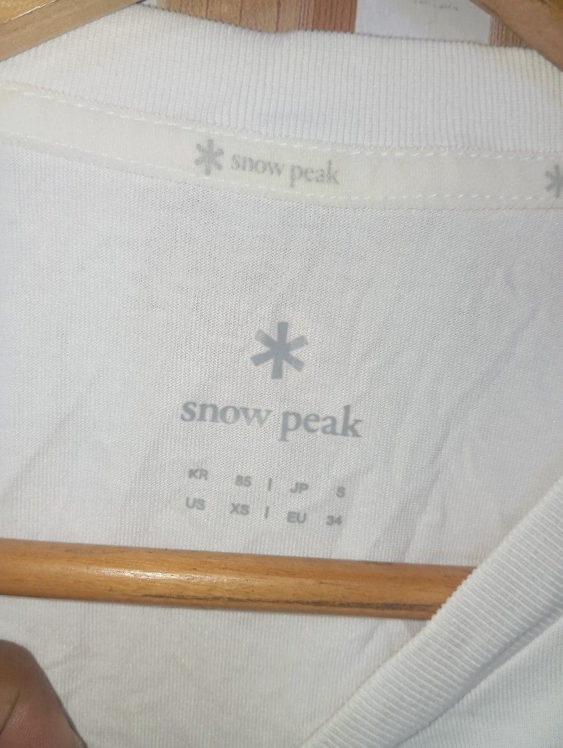 SNOW PEAK (Category: Activewear) located in Monkayo. Submitted by danielcabusora (Listing ID 1466479735, Image 3). Description: SNOW PEAK CROP SHIRT XS ON TAG 21BY23 NO ISSUE.